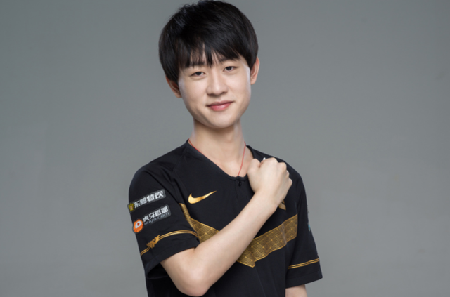 吉祥物为何成“顶流”（冰城观澜）人民日报.