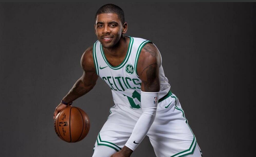 新超：新潟队4比0轻取狮城水手队